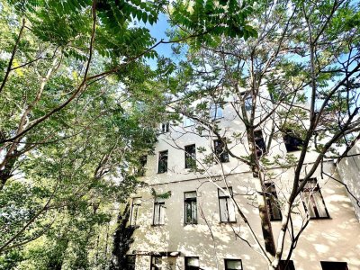 Die HAINBURG: Perfekt aufgeteilte Altbauwohnung mit Grünblick!