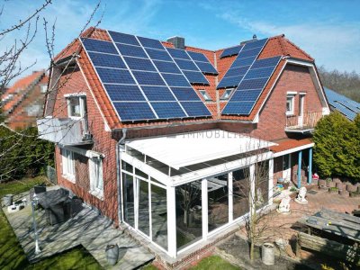 Einfamilienhaus in Emden mit Wintergarten, Einliegerwohnung, Balkon & pflegeleichtem Garten