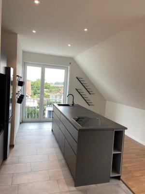 Moderne 2-Zimmer Dachgeschosswohnung in Nordheim