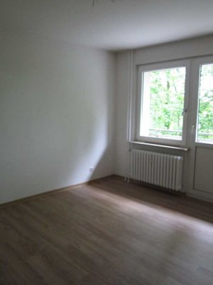 Komm nach Kupferdreh! 2 renovierte Zimmer mit beheizter Extra Mansarde und Balkon