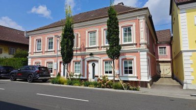 Wohn- und Geschäftshaus in Aschbach-Markt: Saniert, vielseitig &amp; sofort beziehbar...