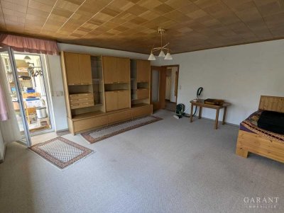 Erdgeschoss-Wohnung mit großem Gartenanteil