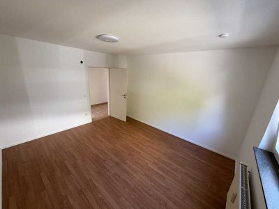 Frisch Renoviert - 3ZKB Wohnen im Herzen Bensheims.