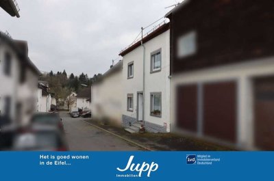 Gemütliches Einfamilienhaus mit ehem. Ökonomiegebäude und Garage, Manderscheid (3)