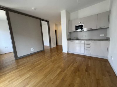 Nette Nachbarn gesucht: individuelle 2-Zimmer-Wohnung mit Eeinbauküche