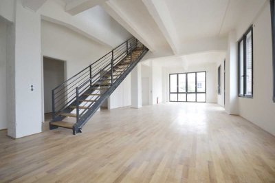 Großzügige Maisonette im Industriedenkmal – ca. 201 m² Wohnfläche mit Terrasse