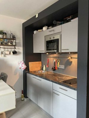Helle 1-Zimmer Wohnung mit Balkon