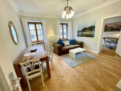Stilvoll modernisiert: 3-Zimmer-Wohnung in zentraler Lage von Lehel