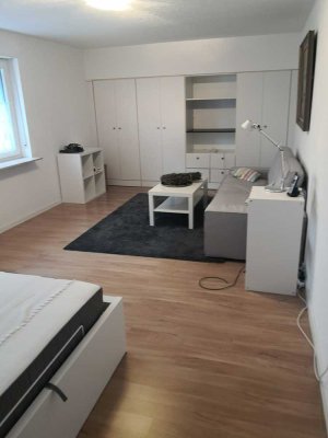 Helle 1-Zimmer Souterrainwohnung in Walldorf