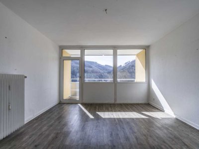 NEU *PAUL & PARTNER* GUT GESCHNITTENE WOHNUNG - WIRD FÜR SIE FRISCH RENOVIERT !