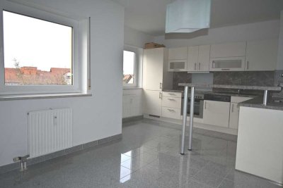 Tolle 3 ZKB Wohnung mit Einbauküche!