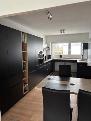 Helle 4-Zimmer Erdgeschosswohnung mit Garten in Gröbenzell