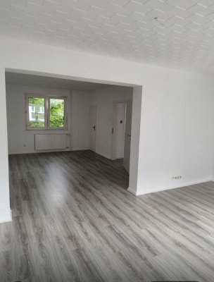 3 Zimmer in der 1. Etage; Friesenstr. 1