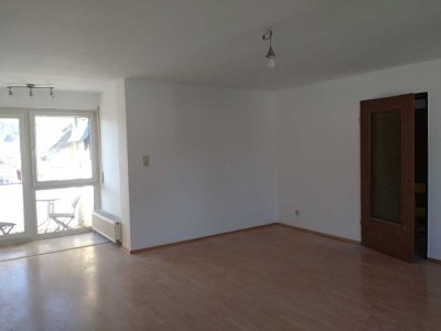 Voll renovierte Wohnung mit Küche und Balkon in Bad Honnef bei Bonn