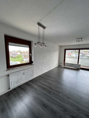 4-Zimmer-Wohnung mit Balkon und Einbauküche in Oberboihingen mit schöner Weitsicht
