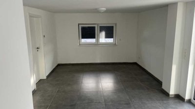 2-Zimmer-Terrassenwohnung mit Fußbodenheizung, Einbauküche und gehobener Ausstattung in Neubau