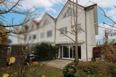 Modernisiertes Reiheneckhaus in Babenhausen – Gartenidylle und eigene Tiefgarage inklusive