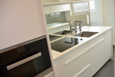 1 Zimmer mit separater Küche
