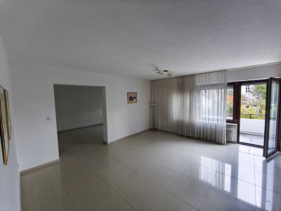 Helle 4,5-Zimmer Wohnung mit Balkon in Althütte