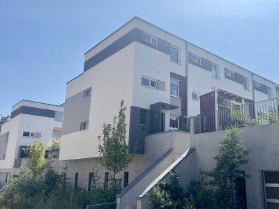 Lichtdurchflutetes Reihenhaus in zentraler Lage!