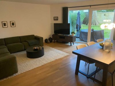 Gepflegte 3,5-Raum-Maisonette-Wohnung mit Garten und Einbauküche in Hamburg-Poppenbüttel