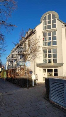 Helle renovierte 2 Zimmer Wohnung mit TG-Stellplatz in Günzburg