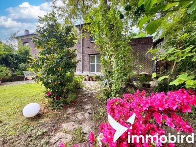 Charmantes Stadthaus mit – Gartenanlage // Ehemalig genutztes Notariat // Mischnutzung
