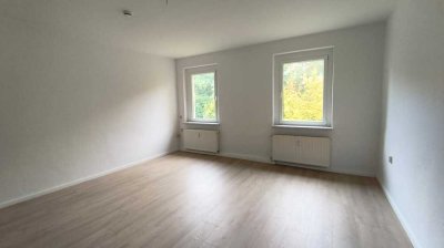 Renovierte 2-Zimmer Wohnung mit eigenem Gartenbereich