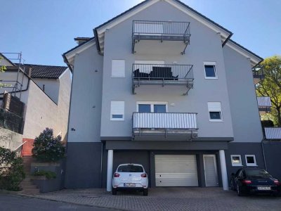 Gepflegte 2-Zimmer-Wohnung mit Balkon und EBK in Malsch