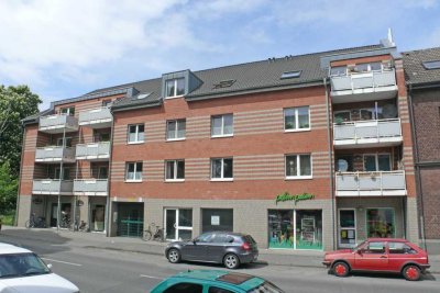 Baujahr 2000! Modernes Wohn- und Geschäftshaus in gefragter Lage von Krefeld-Hüls
