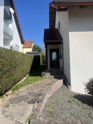 Solides und tadellos gepflegtes 5 ZKBB Einfamilienhaus in kinderfreundlicher Lage.