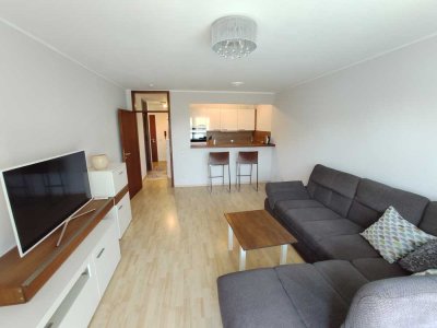 Neuwertige vollausgestattete 1-Zimmer-Wohnung mit Balkon und EBK