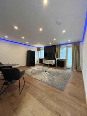 Möblierte sonnige 1-Zimmer-Wohnung mit Einbauküche und Terrasse