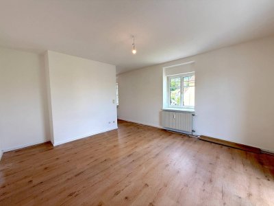 Erstbezug nach Modernisierung – Wohnen mit neuer Einbauküche und frischem Wohngefühl