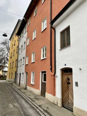 Liebhaberobjekt in Wasserburg - zentral und ruhig gelegene 2-Zimmer Altbauwohnung