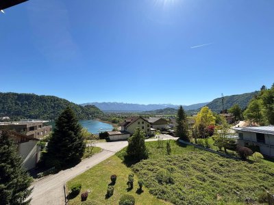 Große 2-Zimmer Dachgeschosswohnung mit herrlichem Blick zum Ossiacher See und Berge