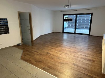 Top Luxuriöse Haus im Haus Wohnung mit eigenem Eingang