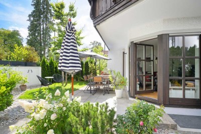 Attraktive Doppelhaushälfte: großzügiger Grundriss, liebevoll angelegter Garten, ruhig und grün!