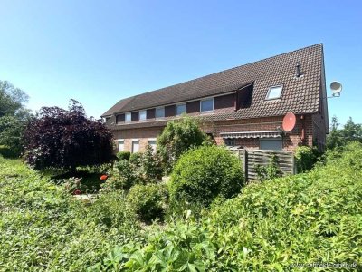 Solide Kapitalanlage auf 1.925 m² Grundstück: Voll vermietetes Mehrfamilienhaus in HH-Neuengamme