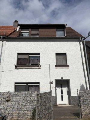 Günstiges 5-Zimmer-Haus in Saarbrücken