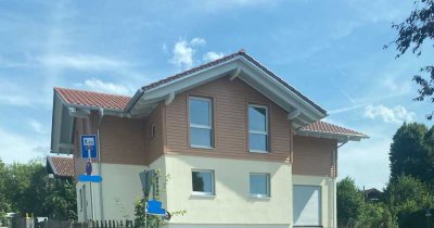 Erstbezug: Landhaus/Einfamilienhaus in ruhiger Wohnlage von Miesbach