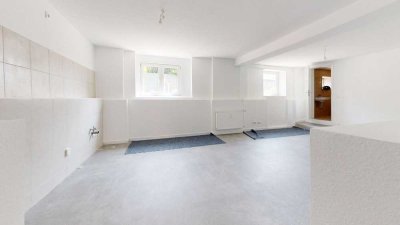 Große Soutterain 2,5-Zimmerwohnung mit eigenem Eingang und Terrasse – ab sofort verfügbar