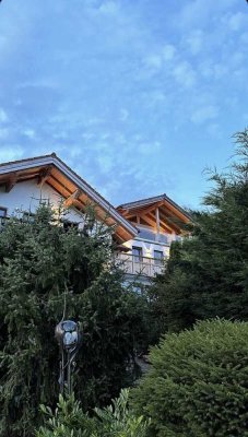 Hochwertige Maisonette-Wohnung mit Alpenblick