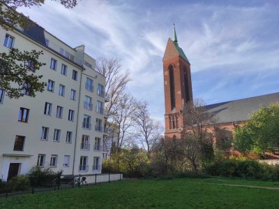 Helle 3-Zimmer-Wohnung im Altbau mit Südbalkon an ruhiger Fahrradstraße