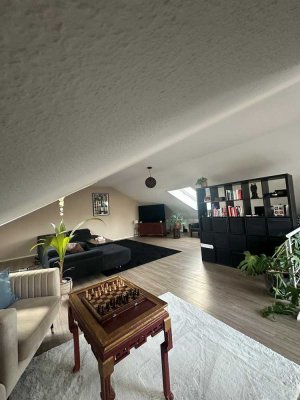 Lichtdurchflutete 3-Zimmer Maisonette-Wohnung mit Balkon in Biberach - Mittelberg