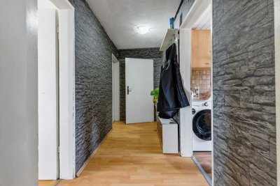 Provisionsfrei! 4-Zimmer-Dachgeschosswohnung mitten in Neu-Ulm! Kapitalanlage oder Eigenheim!