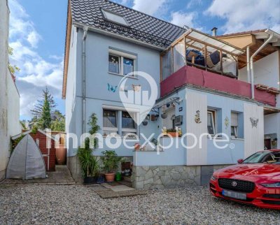 Charmante Doppelhaushälfte in Kronberg – saniert, zentral, mit Garten und Sauna