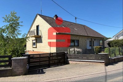 Gepflegtes Einfamilienhaus auf XXL-Grundstück