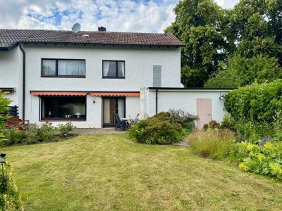 Traumgrundstück in begehrter Wohnlage – großzügige DHH mit außergewöhnlichem Entwicklungspotenzial