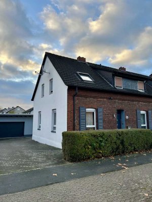 Großes Haus mit Garten, Gartenhaus & vielen Nutzungsmöglichkeiten in Ratingen